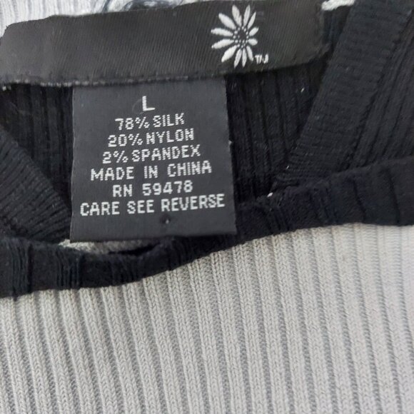 Stripped and hooded long sleeve Size L. 78% Silk, 20% Nylon, 2% Spandex - Picture 5 of 5